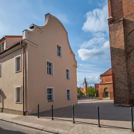 Soul House Old Town Free Parking